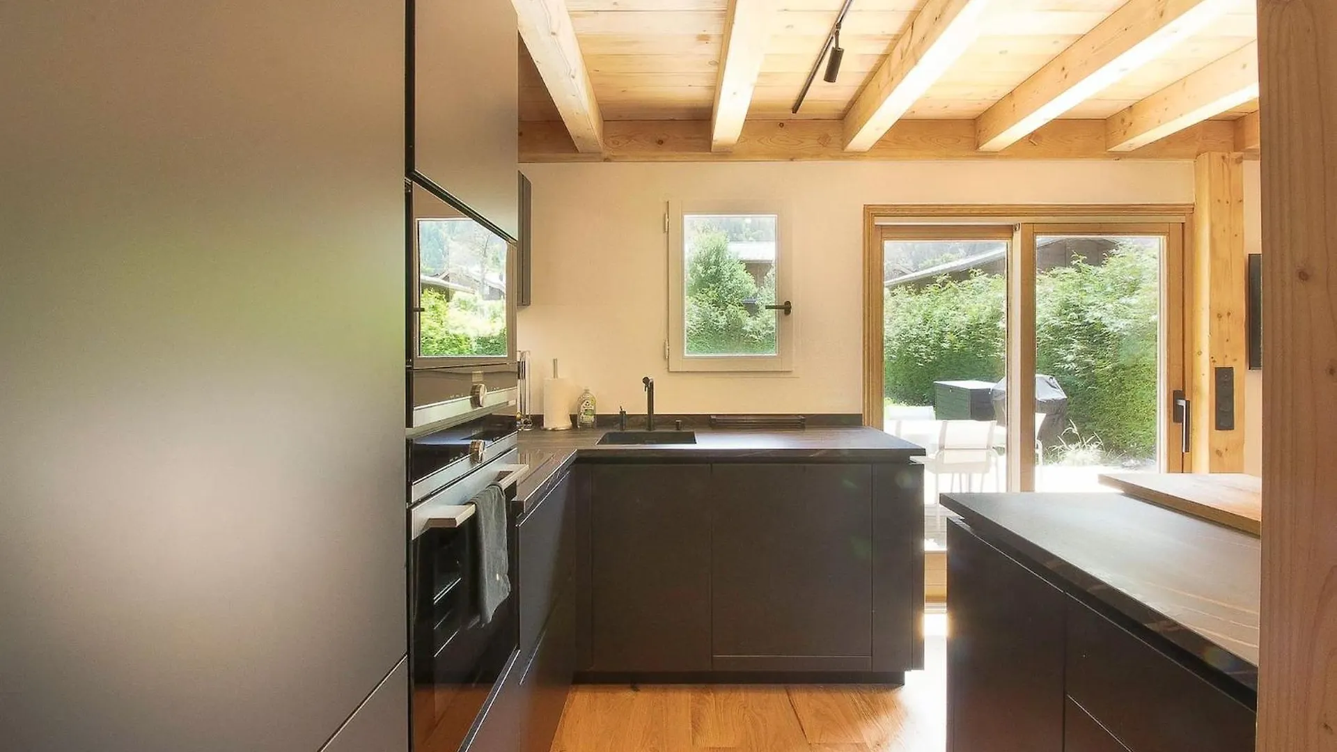 Chalet Bechar - 8Pax Renove - Garden - Sauna - Jacuzzi - Vue Sur La Chaine Du Mont-Blanc Les Houches France