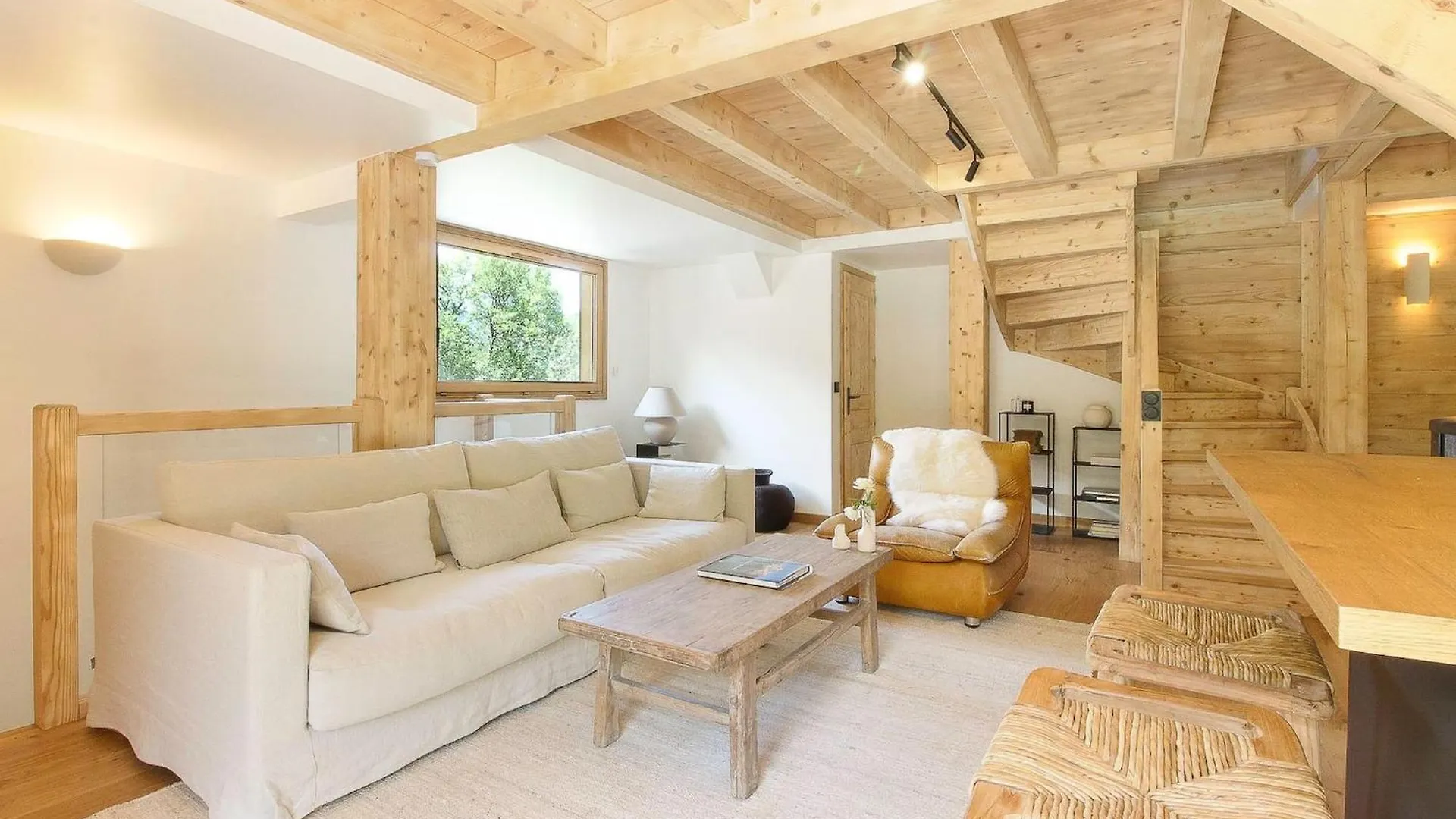 Chalet Bechar - 8Pax Renove - Garden - Sauna - Jacuzzi - Vue Sur La Chaine Du Mont-Blanc Les Houches