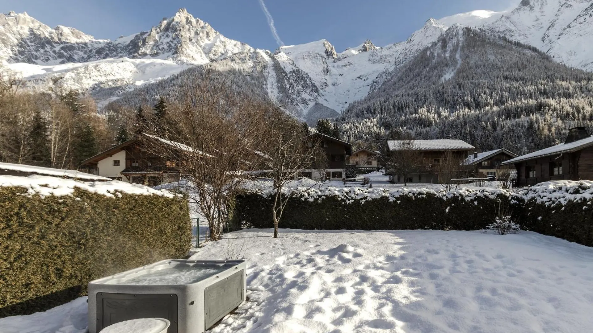 Chalet Bechar - 8Pax Renove - Garden - Sauna - Jacuzzi - Vue Sur La Chaine Du Mont-Blanc Les Houches France