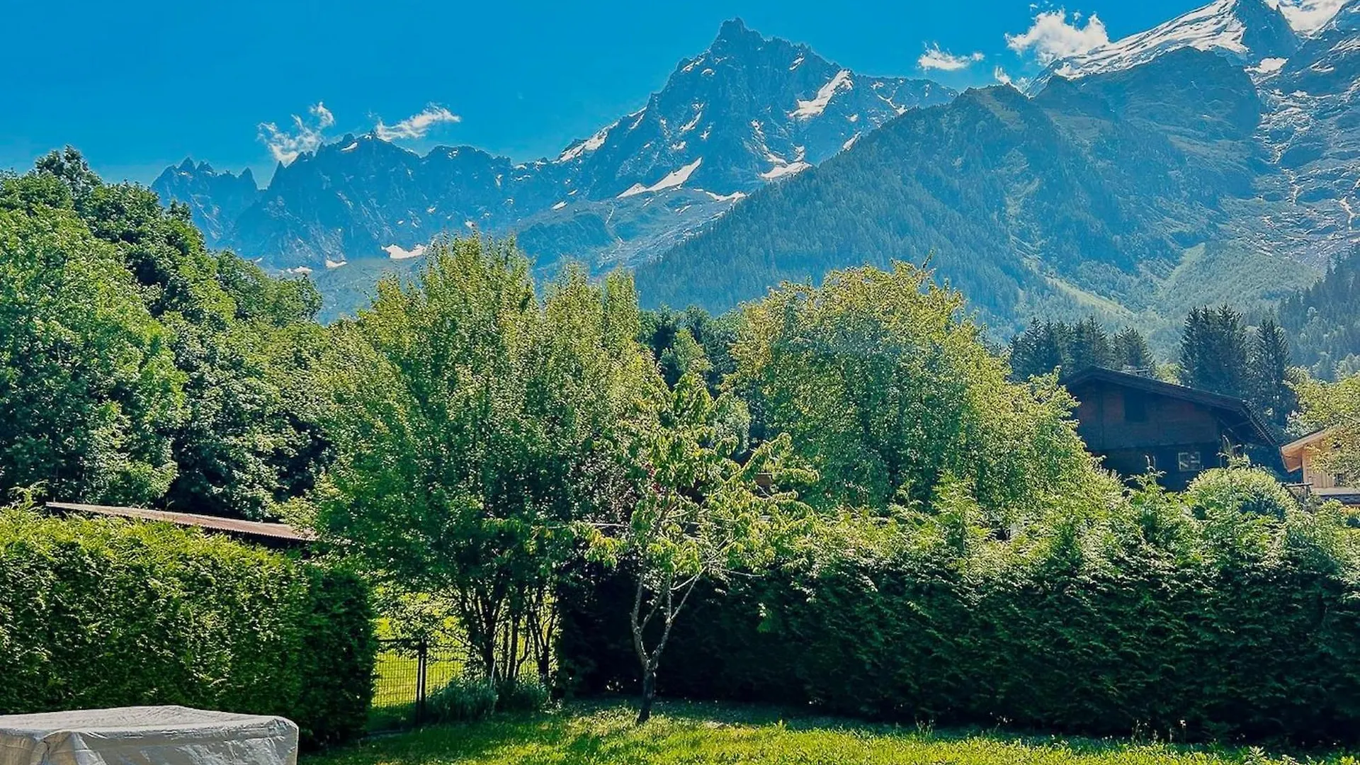 Chalet Bechar - 8Pax Renove - Garden - Sauna - Jacuzzi - Vue Sur La Chaine Du Mont-Blanc Les Houches France