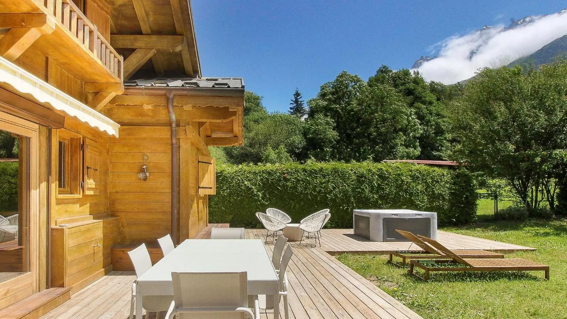 Chalet Bechar - 8Pax Renove - Garden - Sauna - Jacuzzi - Vue Sur La Chaine Du Mont-Blanc Les Houches France