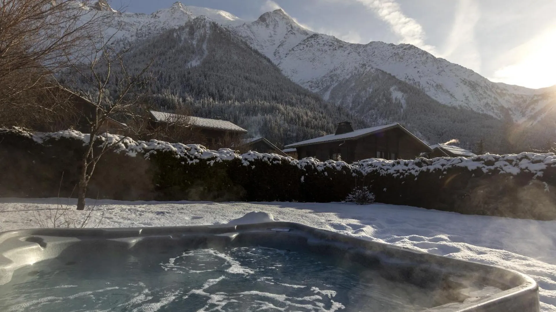 Chalet Bechar - 8Pax Renove - Garden - Sauna - Jacuzzi - Vue Sur La Chaine Du Mont-Blanc Les Houches